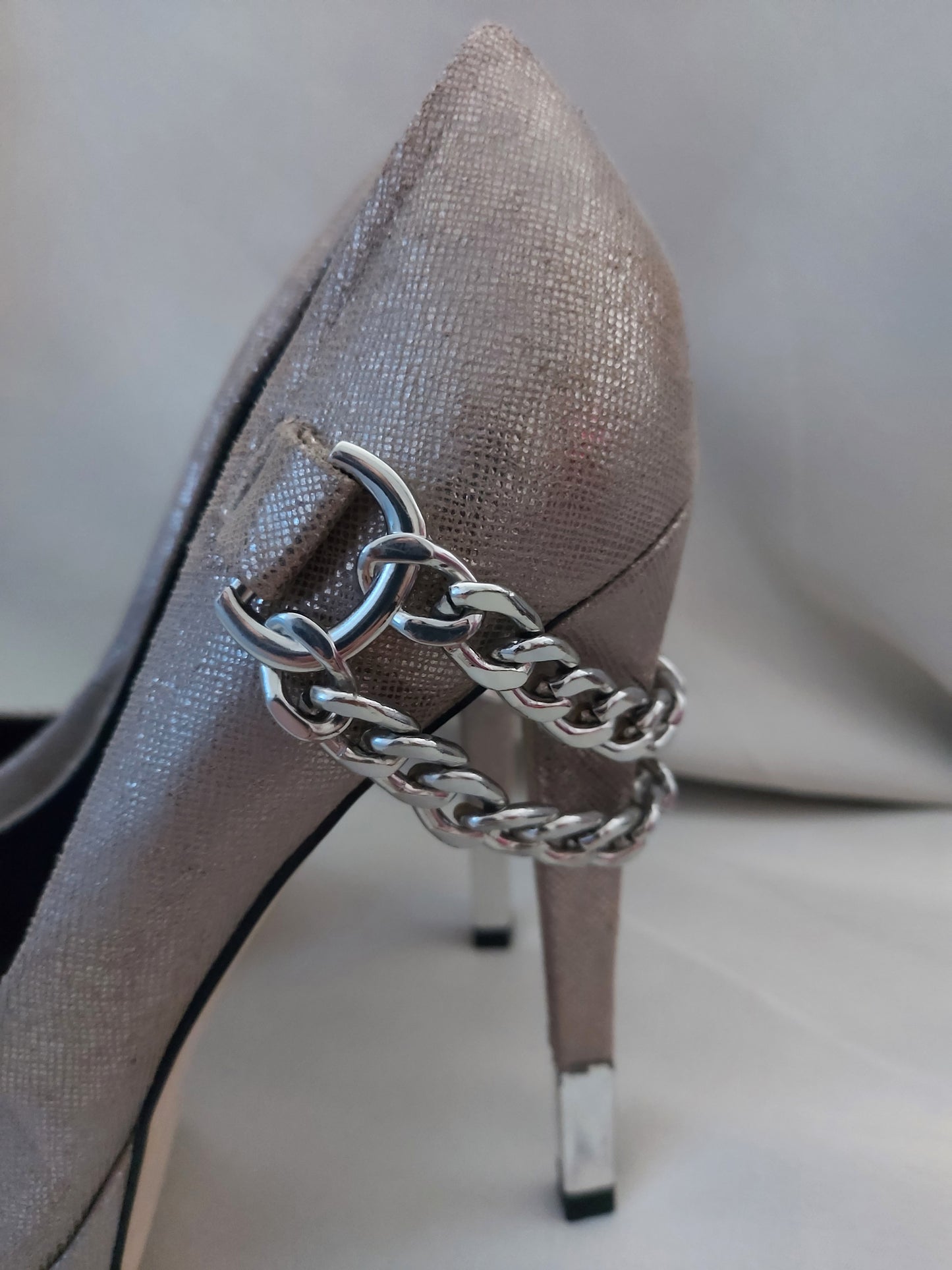 Talons GUESS argenté