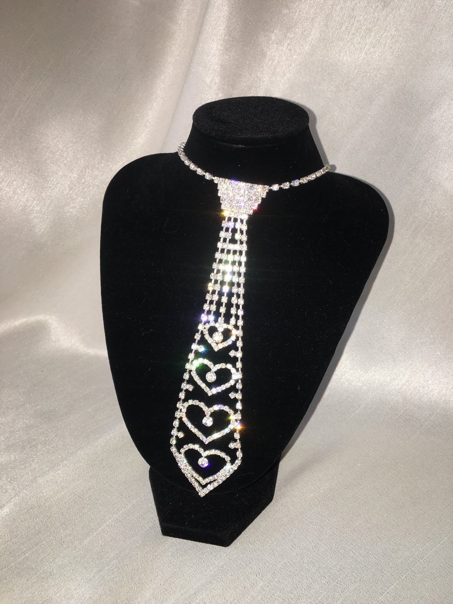 Collier cravate